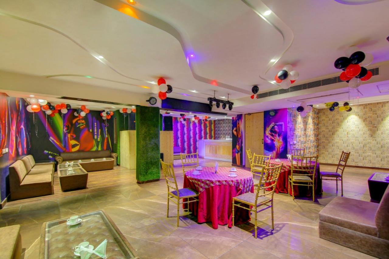 Townhouse Oak Hotel Dev Palace Delhi  Eksteriør bilde