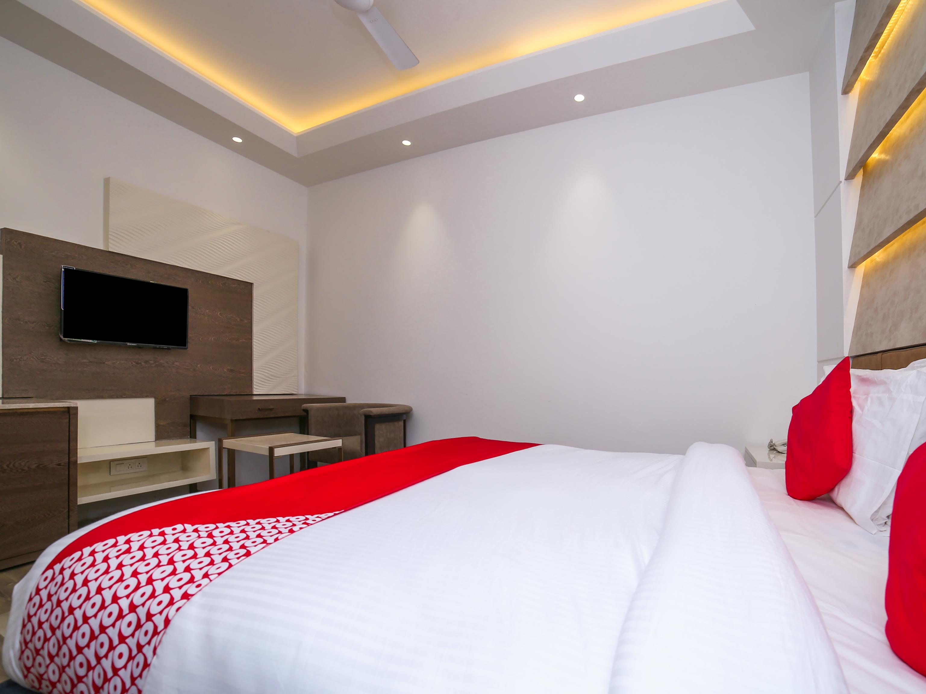 Townhouse Oak Hotel Dev Palace Delhi  Eksteriør bilde